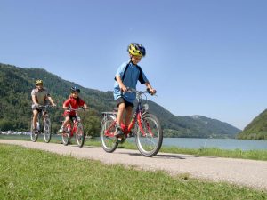famiglia, bambini in bici, linz- vienna, bici e vacanze, vacanze sostenibili