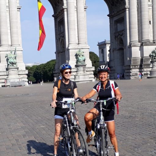 donne in bicicletta; women on bikes