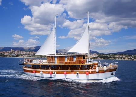 03_Lopar_Bici & Barca _ Bici e Vacanze