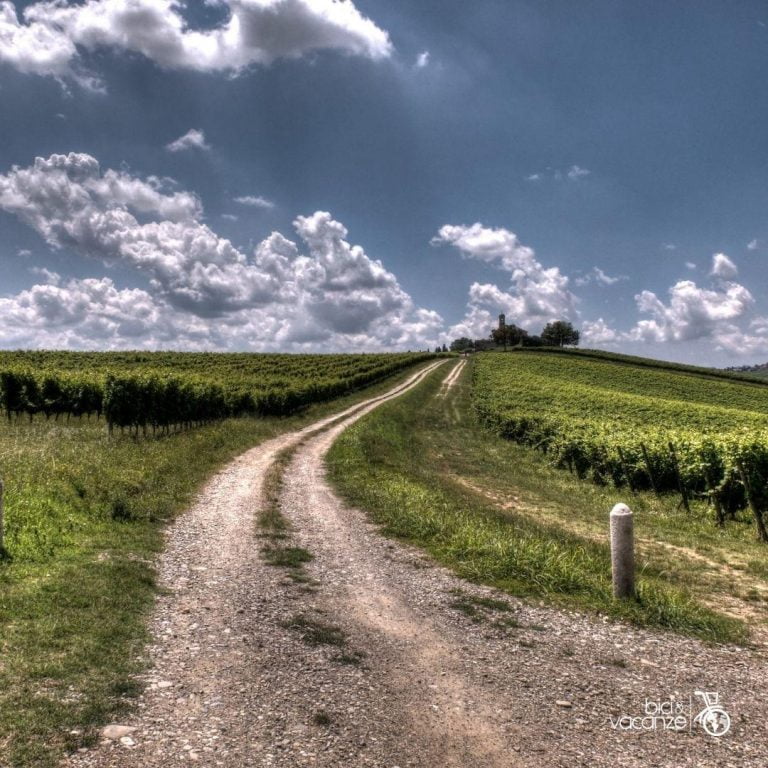strada sterrata castello