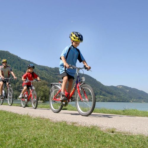 famiglia, bambini in bici, linz- vienna, bici e vacanze, vacanze sostenibili